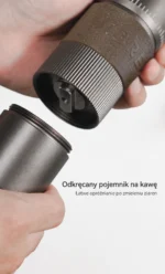 HiBREW G4B: Odkręcany pojemnik na zmieloną kawę